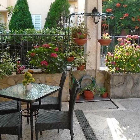 Guest House Villa Castio Petrovac na moru Exterior foto