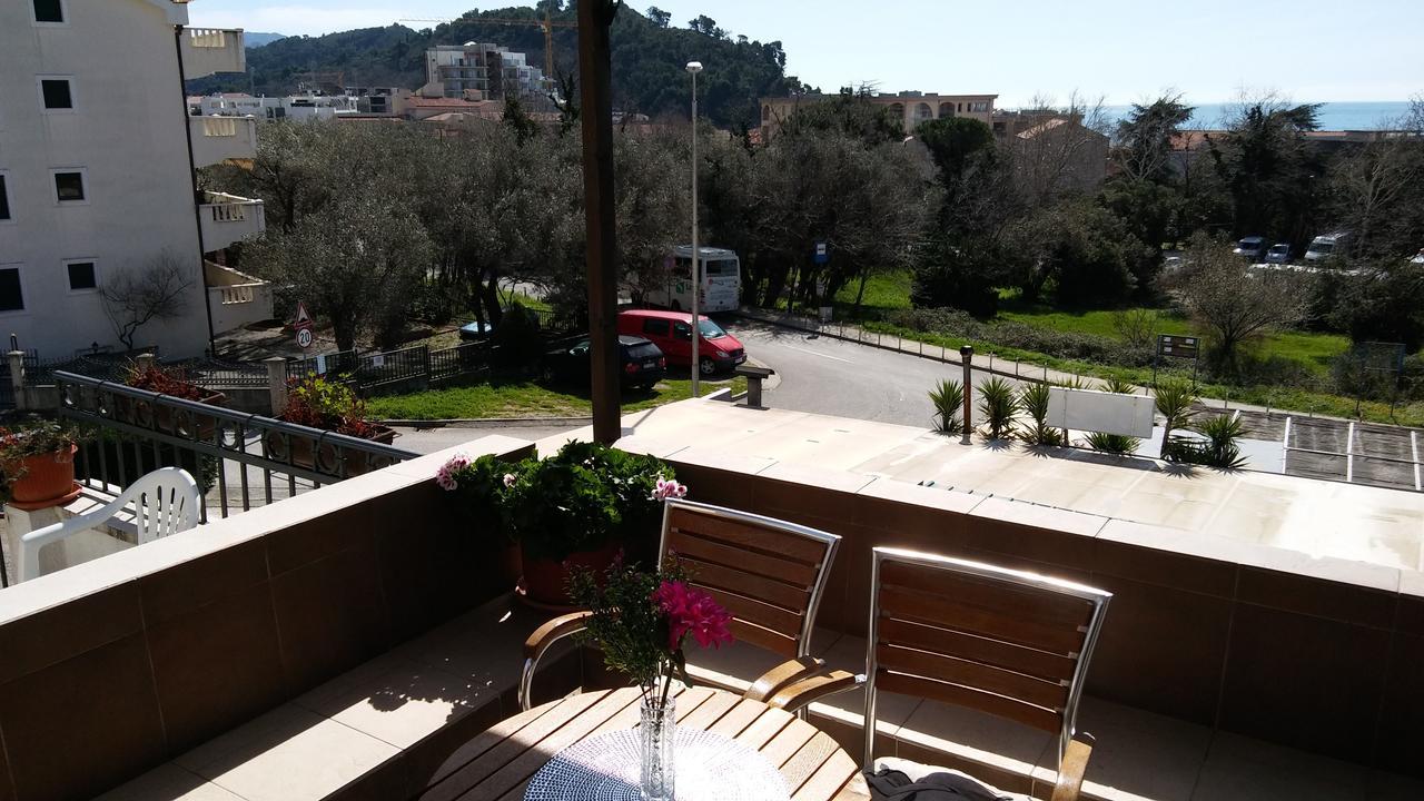 Guest House Villa Castio Petrovac na moru Exterior foto