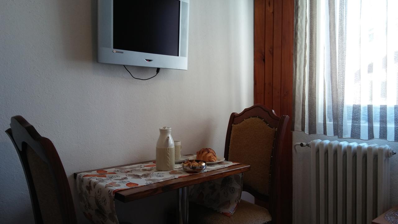 Guest House Villa Castio Petrovac na moru Exterior foto