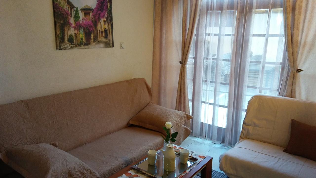 Guest House Villa Castio Petrovac na moru Exterior foto