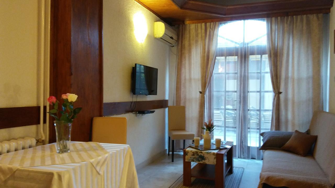 Guest House Villa Castio Petrovac na moru Exterior foto