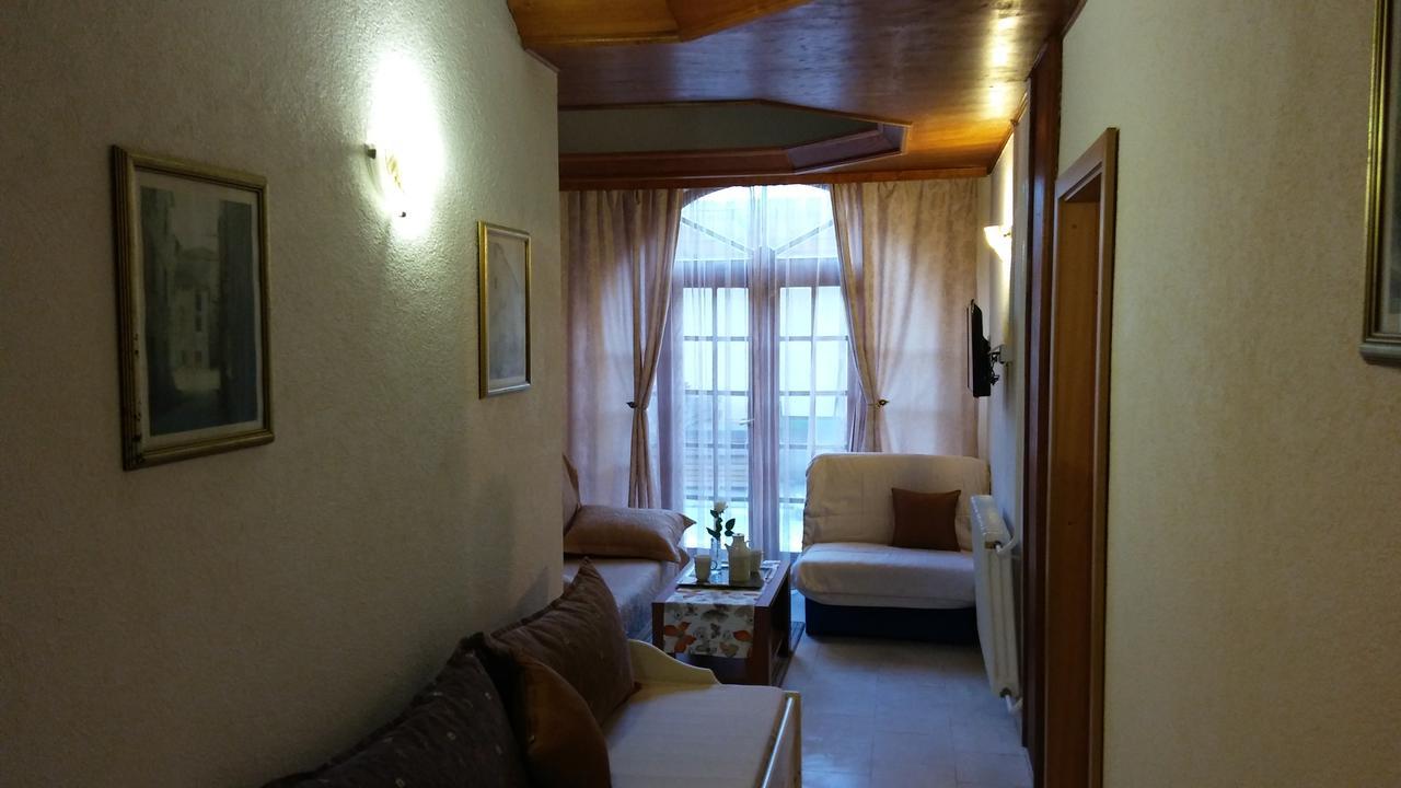 Guest House Villa Castio Petrovac na moru Exterior foto