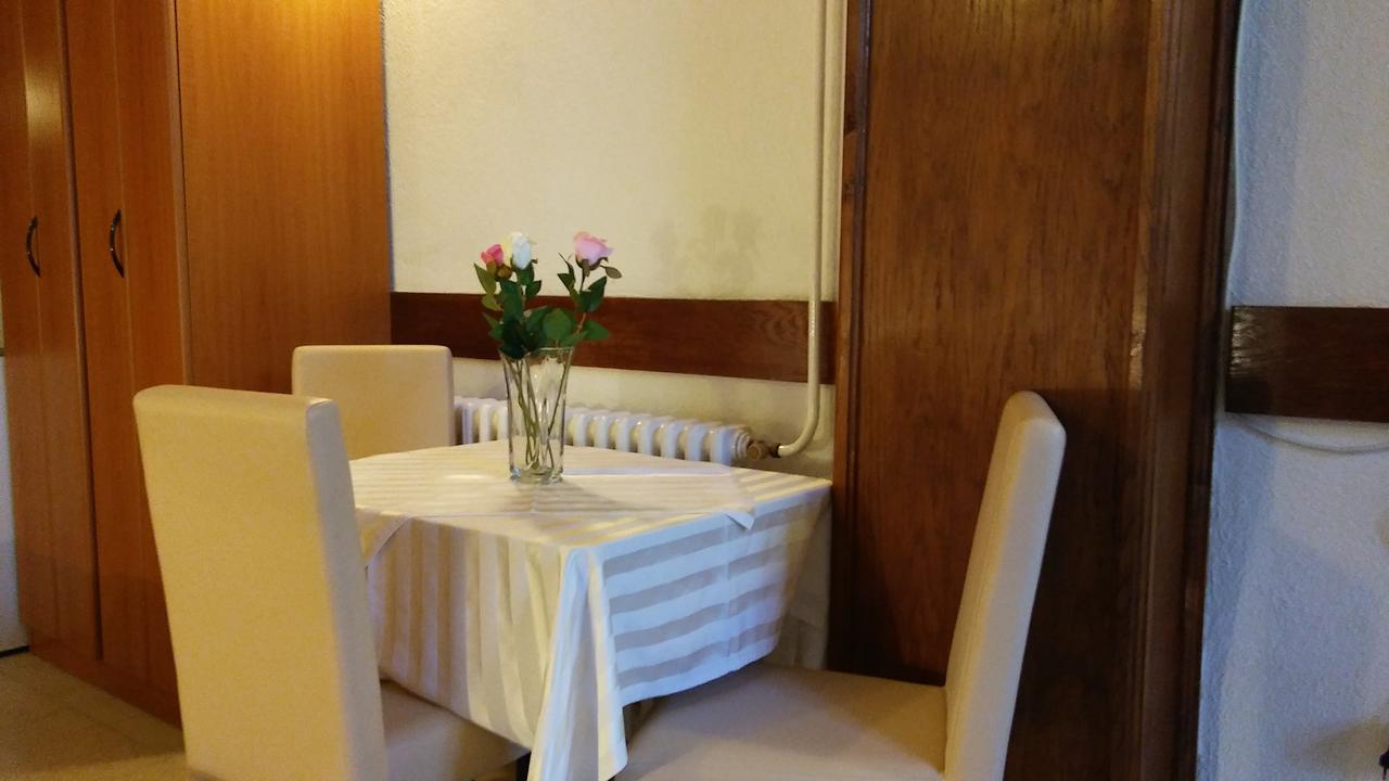 Guest House Villa Castio Petrovac na moru Exterior foto