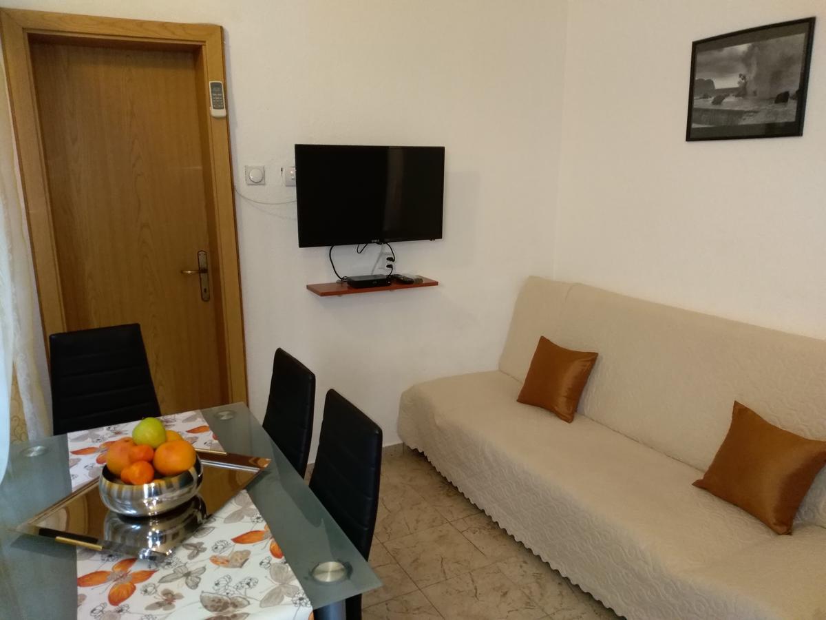 Guest House Villa Castio Petrovac na moru Exterior foto