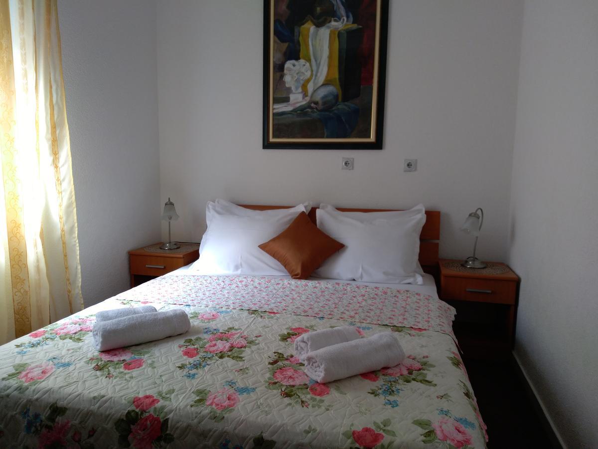 Guest House Villa Castio Petrovac na moru Exterior foto